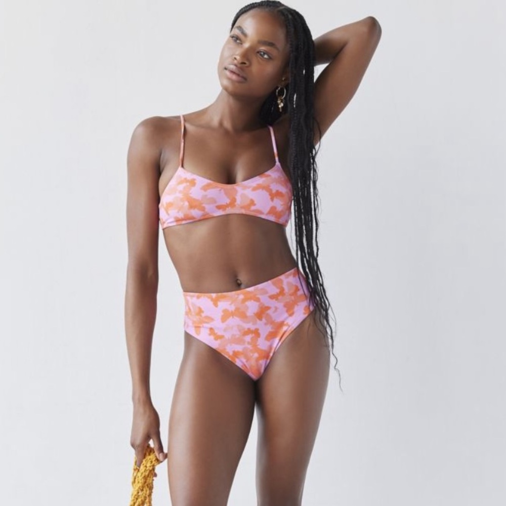 NWT Out From Under Bikini Top and Bottom. Set Size Medium. Butterfly Print.
